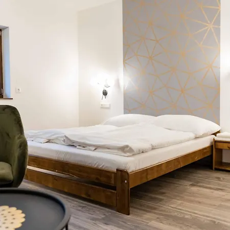 Hope Horse Panzio Bed & Breakfast 3*